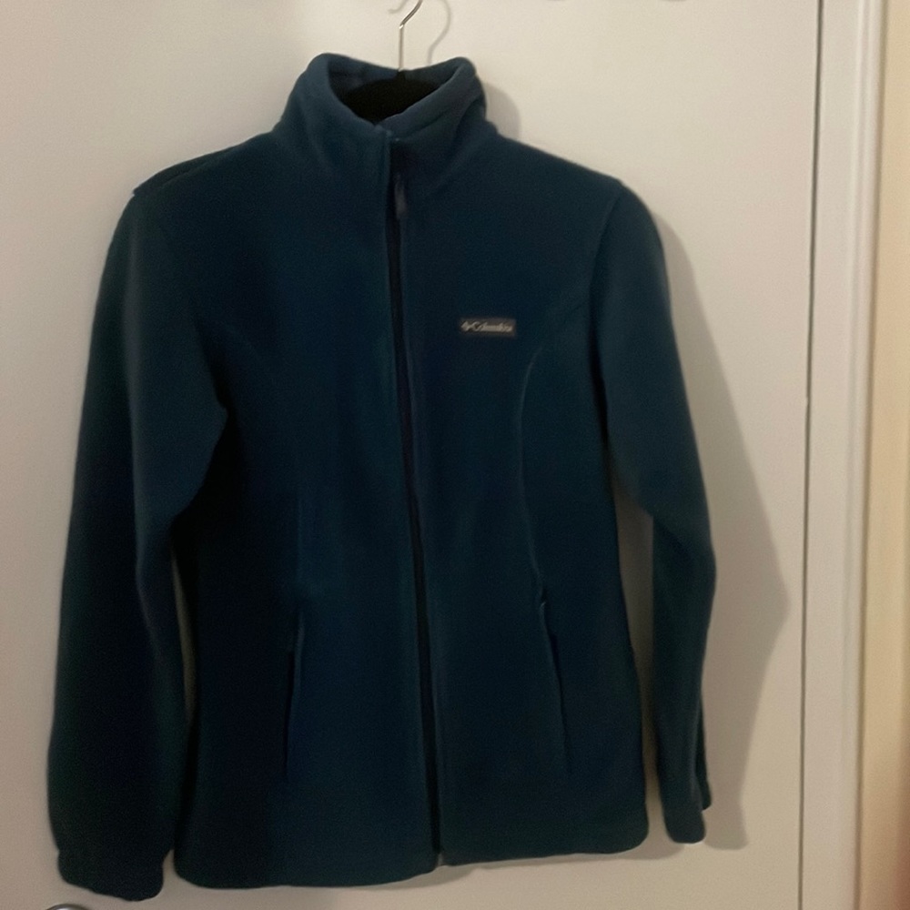 Outdoor Adventures Columbia Zip up Sweater